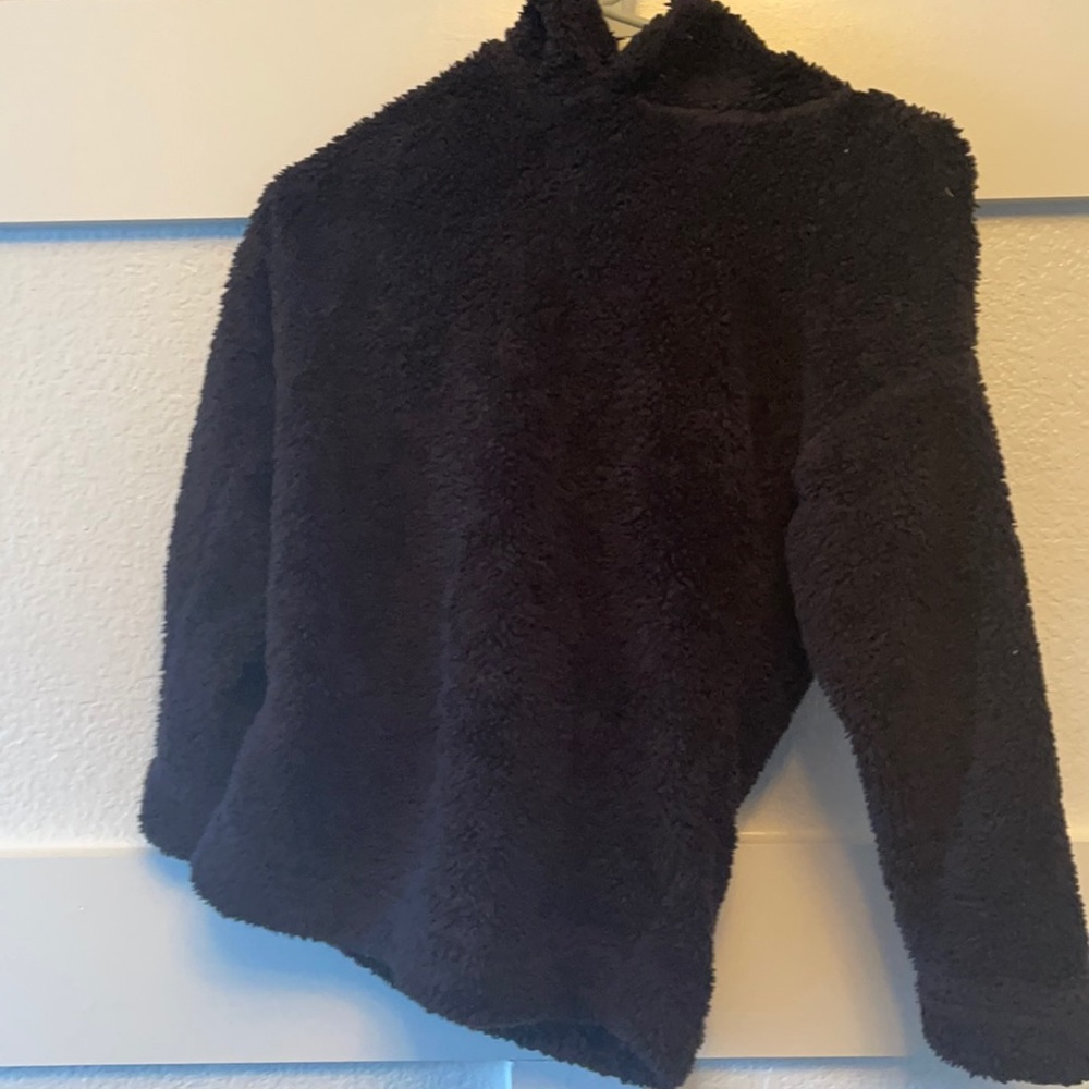 Back fuzzy pajama shirt